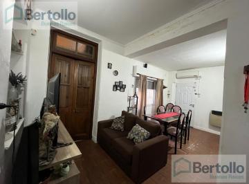 Casa · 105m² · 3 Ambientes · 1 Cochera · Venta - Parana 1585 - Casa - 2 Dorm. - Azcuenaga - Rosario