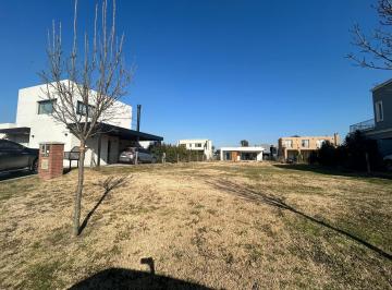 Terreno · 477m² · Venta Lote Central - Barrio Privado Santo Tomas