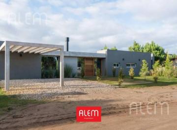 Casa · 190m² · 4 Ambientes · 2 Cocheras · Casa en Venta en La Herradura | Pinamar