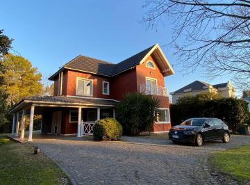 RRA-RR1-1088_2 · Casa en Venta en El Solar del Bosque - Canning