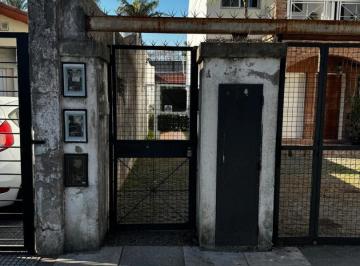 PH · 60m² · 3 Ambientes · PH Planta Baja Fondo 3 Ambientes, con Patio y Jardin!