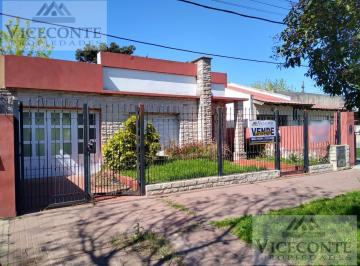 Casa de 3 ambientes, Brandsen · Casa 120 m² Calle Ignacio Corsini E/ Larrea y Alberti, Brandsen. Buenos Aires.