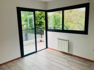 Casa · 96m² · 2 Dormitorios · 1 Cochera · Duplex en La Plata