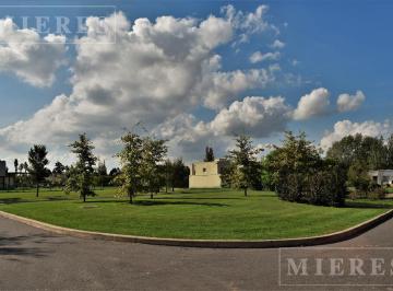 Terreno · 594m² · Lote de 594 m² en Venta en Ayres Plaza