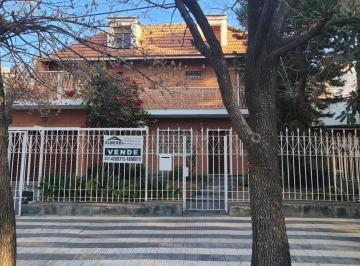 Foto · Casa Muy Amplia en Venta en Barrio Uritorco - Dean Funes Al 4100