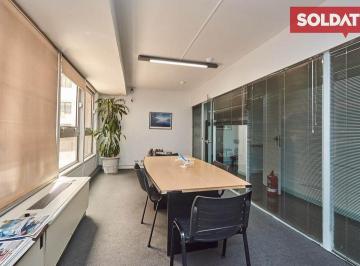 Oficina comercial · 197m² · 9 Ambientes · 2 Cocheras · Venta Oficina - Retiro - Torre Esmeralda 200 m² Cubiertos.