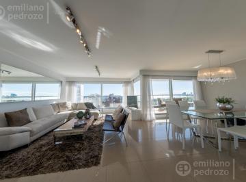 Departamento · 151m² · 4 Ambientes · 1 Cochera · Venta Apartamento 3 Suites, Servicio, Toillete Playa Mansa Punta del Este