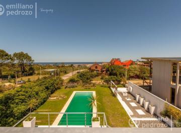 Casa · 299m² · 4 Ambientes · 2 Cocheras · Venta Casa Manantiales 3 Dorm. Piscina Parrillero Vista Al Mar