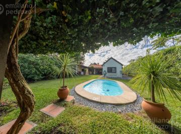 Casa · 179m² · 5 Ambientes · 1 Cochera · Casa en Venta Playa Mansa 4 Dorm. Punta del Este