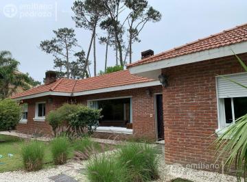Casa · 200m² · 4 Ambientes · 1 Cochera · Casa en San Rafael