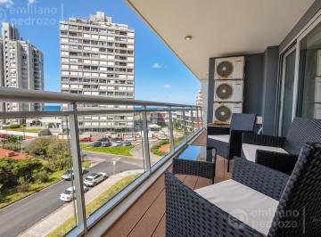 Departamento · 112m² · 4 Ambientes · 1 Cochera · Venta y Alquiler de Tres Dorm. Playa Brava