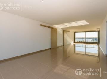 Departamento · 132m² · 4 Ambientes · Venta Apartamento Tres Dorm. Playa Brava