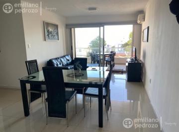 Departamento · 71m² · 3 Ambientes · 1 Cochera · Apartamento en Brava