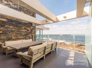 Departamento · 97m² · 4 Ambientes · 1 Cochera · Venta Apartamento 3 Dorm. Punta del Este Vista Al Mar