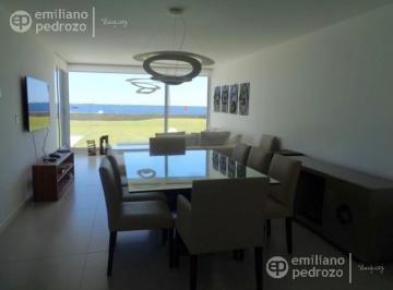Departamento · 4 Ambientes · Primera Linea Mansa