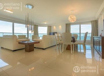 Departamento · 161m² · 4 Ambientes · 2 Cocheras · Venta y Alquiler Apartamento 3 Suites Más Dependencia Punta del Este