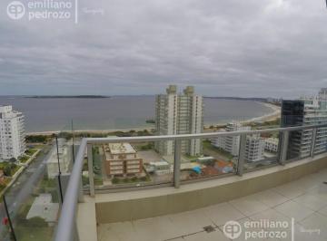 Departamento · 78m² · 2 Ambientes · 1 Cochera · Departamento - Playa Mansa