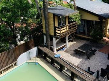 Casa · 340m² · 6 Ambientes · 2 Cocheras · Venta Casa de 4 Dorm. Playa Mansa