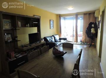 Departamento · 68m² · 4 Ambientes · 1 Cochera · Departamento - Roosevelt