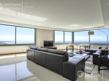 Departamento · 222m² · 4 Ambientes · 1 Cochera · Departamento - Playa Brava
