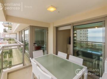 Departamento de 4 ambientes, Uruguay · Venta y Alquiler Invernal Departamento 3 Dorm. - Playa Brava, Punta del Este