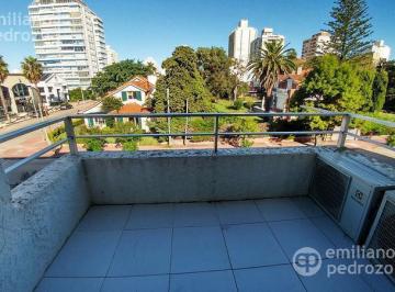 Departamento · 62m² · 2 Ambientes · 1 Cochera · Departamento - Península