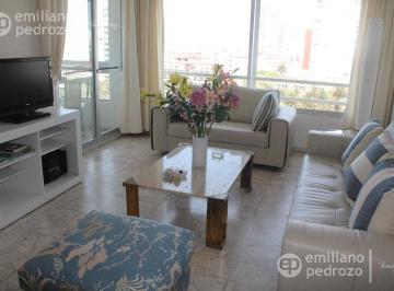 Departamento · 90m² · 4 Ambientes · 1 Cochera · Departamento - Punta del Este