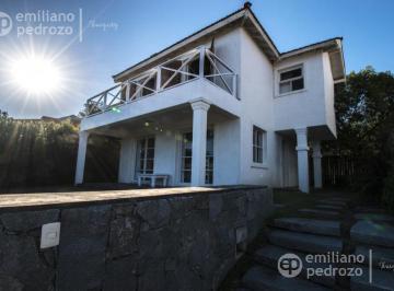 Casa · 250m² · 5 Ambientes · 1 Cochera · Venta y Alquiler Casa en Montoya La Barra Punta del Este