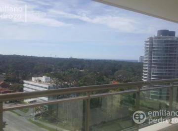 Departamento · 61m² · 3 Ambientes · 1 Cochera · Alquiler y Venta Apartamento 2 Dorm. Punta del Este