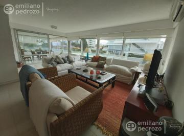 Departamento · 166m² · 5 Ambientes · 1 Cochera · Departamento - Playa Brava