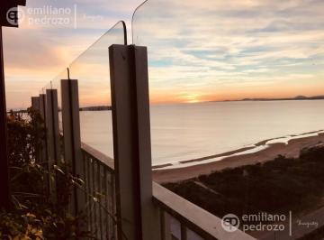 Departamento · 159m² · 6 Ambientes · 1 Cochera · Departamento - Playa Mansa