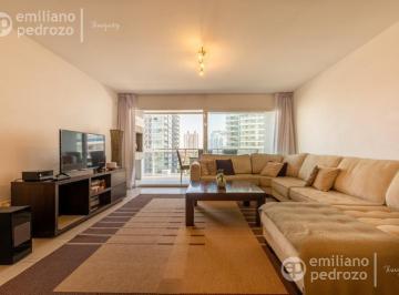 Departamento · 104m² · 5 Ambientes · 1 Cochera · Venta Apartamento 3 Dorm. Punta del Este