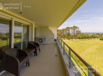 Departamento · 129m² · 5 Ambientes · 1 Cochera · Venta Departamento 3 Dorm. Piedras del Chileno Punta del Este