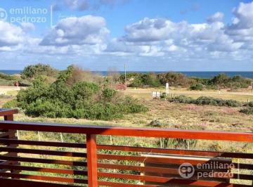 Casa · 65m² · 6 Ambientes · 1 Cochera · Casa - Balneario Buenos Aires