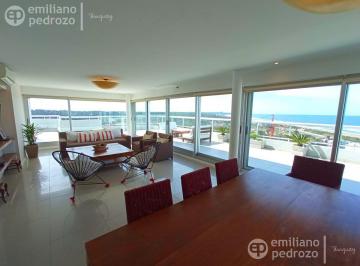 Departamento · 160m² · 4 Ambientes · 2 Cocheras · Venta Pent - House Playa Brava 3 Dorm. en Suite Mas Dependencia Gran Terraza Vista Al Mar