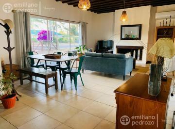 Casa · 150m² · 4 Ambientes · Venta Casa 3 Dorm. Más Dependencia La Barra Jardín Parque Parrillero