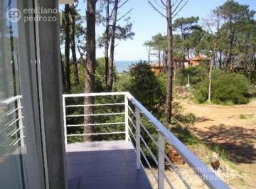 Casa · 260m² · 4 Ambientes · 2 Cocheras · Casa en Venta 3 Dorm. en Montoya