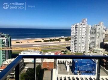 Departamento · 66m² · 3 Ambientes · 1 Cochera · Venta Apartamento 2 Dorm. Playa Brava