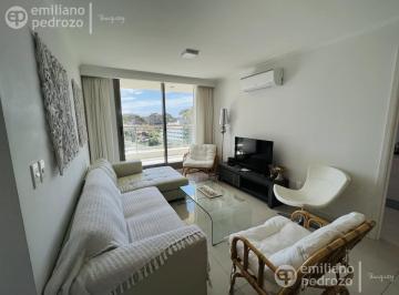 Departamento · 72m² · 3 Ambientes · 1 Cochera · Venta Apartamento 2 Dorm. Roosevelt