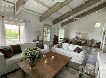 Casa · 231m² · 5 Ambientes · 2 Cocheras · Alquiler Temporal Casa 4 Dorm., La Barra, Punta del Este