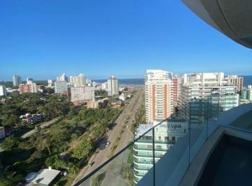 Departamento · 135m² · 4 Ambientes · 1 Cochera · Alquiler Temporal, Apartamento 3 Dorm., Playa Mansa, Punta del Este