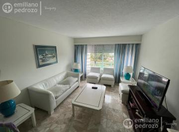 Departamento · 96m² · 3 Ambientes · 1 Cochera · Alquiler Temporal Apartamento 2 Dorm. y Medio, Playa Mansa, Punta del Este