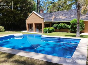 Casa · 270m² · 5 Ambientes · Venta y Alquiler Anual Casa 4 Dorm. y Dependencia San Rafael Punta del Este