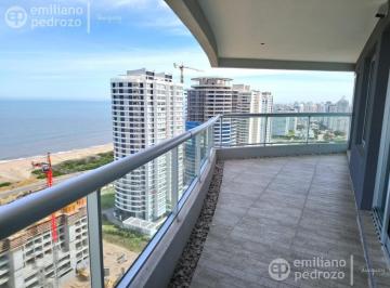Departamento · 131m² · 4 Ambientes · 1 Cochera · Alquiler Apartamento 3 Dorm. Playa Brava
