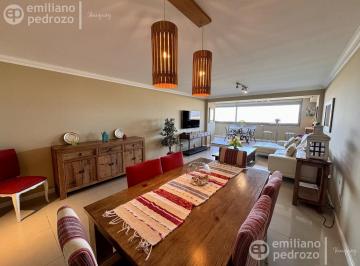 Departamento · 160m² · 6 Ambientes · 1 Cochera · Venta Apartamento 3 Dorm. en Suite Playa Brava Punta del Este Torre Imperiale