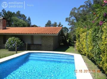 Casa · 230m² · 4 Dormitorios · Venta Casa 4 Dorm. Pinares