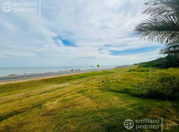 Casa · 2389m² · 5 Ambientes · 4 Cocheras · Venta Casa Primera Línea de Bella Vista Punta del Este