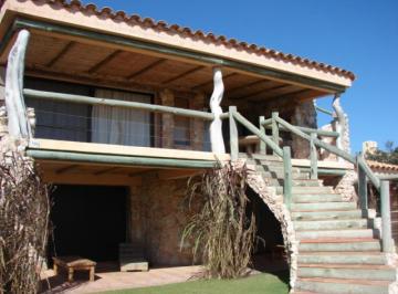 Casa · 200m² · 3 Dormitorios · Herrera