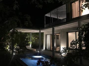 Casa · 200m² · 3 Dormitorios · 1 Cochera · Tori 1