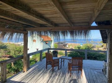 Casa · 810m² · 4 Dormitorios · 1 Cochera · Lo Cantilo